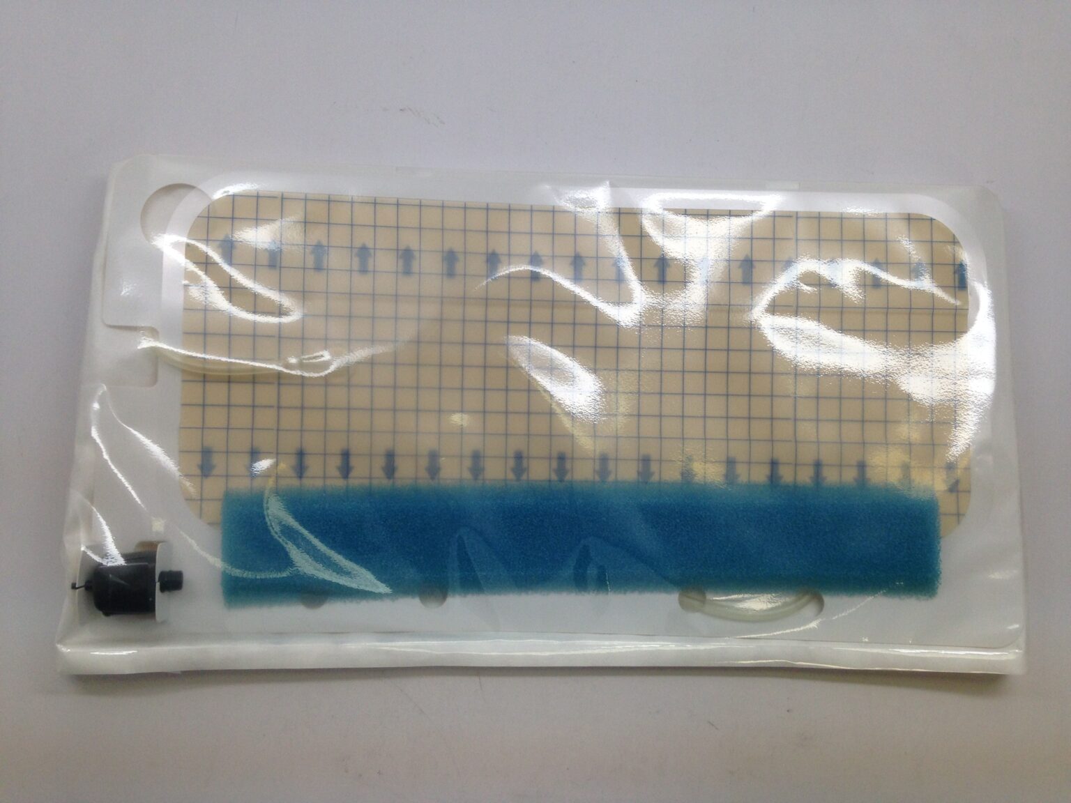 KCI SKTF14X34 SNAP Long Dressing Kit, 14cm x 34cm (X) GB TECH USA