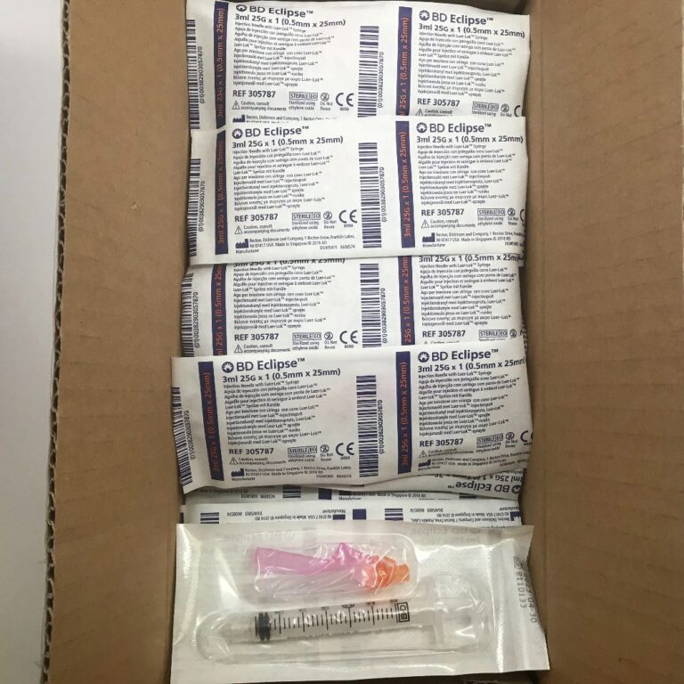 BD 305787 Eclipse Injection Needle With LuerLok Syringe, 3mL, 25G x 1