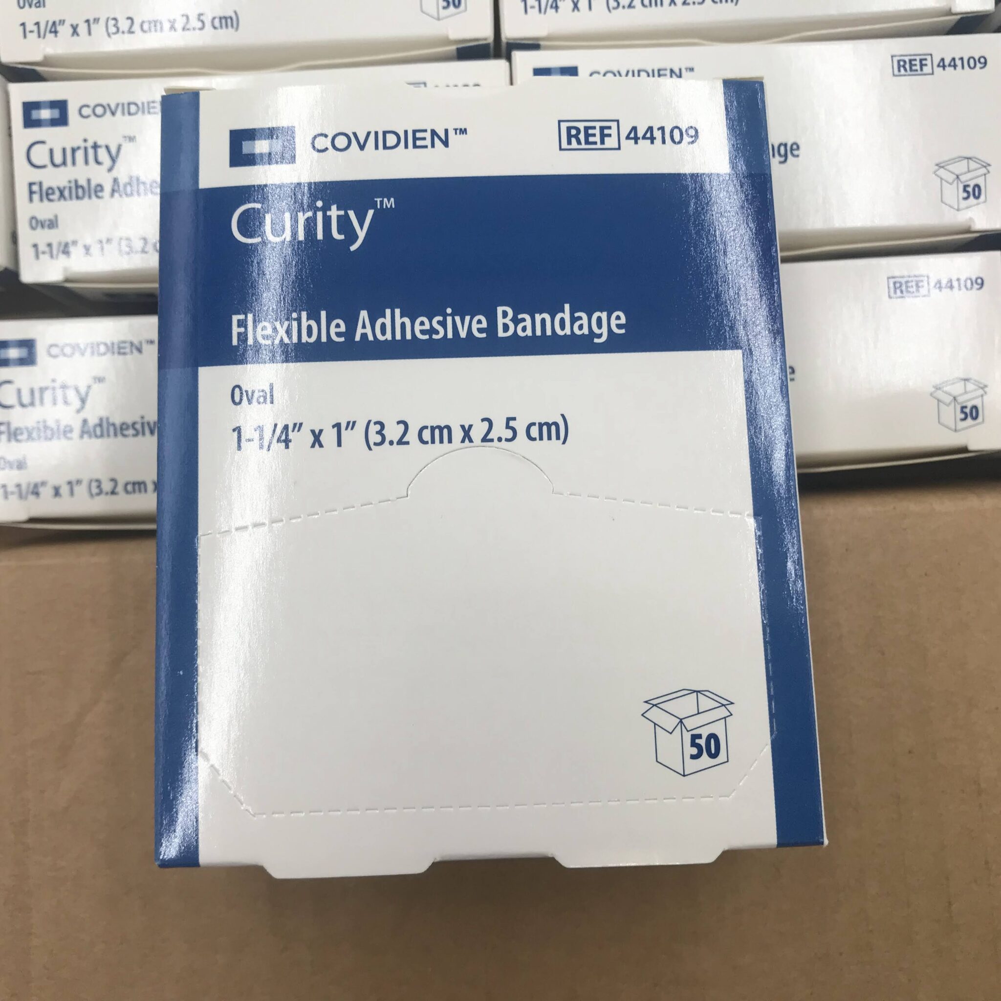 COVIDIEN 44109 Curity Flexible Adhesive Bandage Oval 3.2cm x 2.5cm
