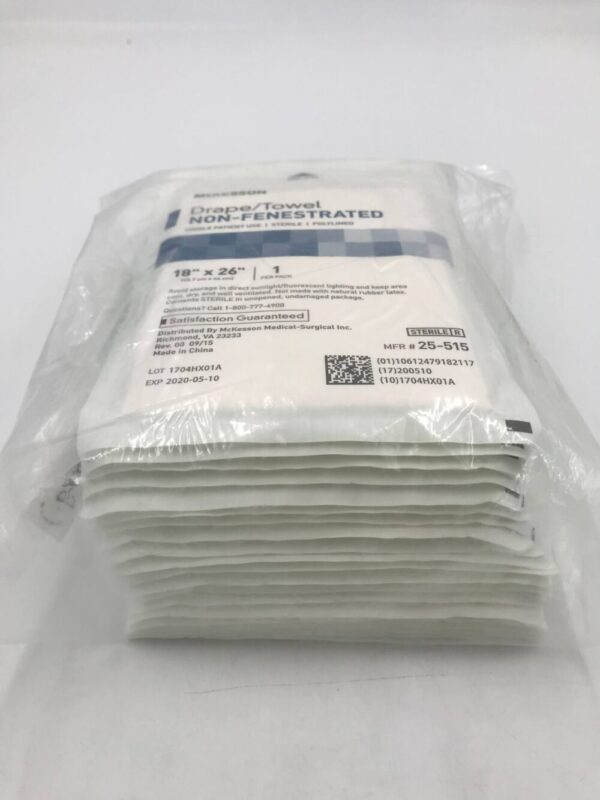 McKesson 25515 Drape/Towel NonFenestrated 18in x 26in (20/Pkg) (X